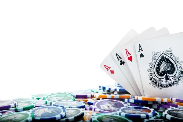 idrbet Sic Bo live table with three dice and betting layout